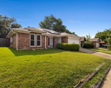 6613 Constitution Drive - Photo Thumbnail 1