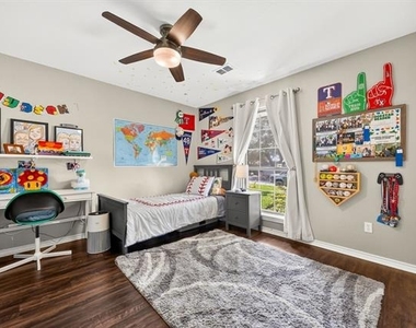 3040 Panhandle Drive - Photo Thumbnail 16