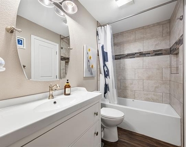3040 Panhandle Drive - Photo Thumbnail 17
