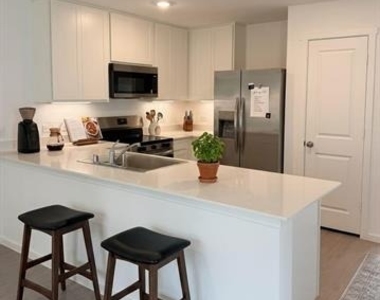 6411 Willet Road - Photo Thumbnail 5