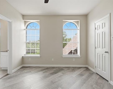 2221 Danielle Drive - Photo Thumbnail 27