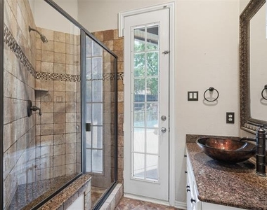 2221 Danielle Drive - Photo Thumbnail 14