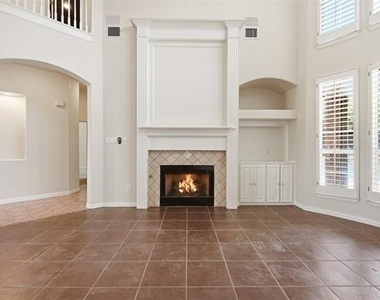 2221 Danielle Drive - Photo Thumbnail 7