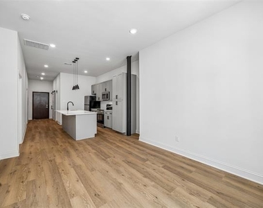 2010 Commerce Street - Photo Thumbnail 1