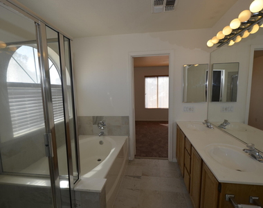 630 N Diane Court - Photo Thumbnail 14
