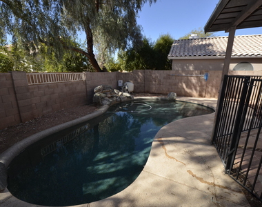 630 N Diane Court - Photo Thumbnail 20