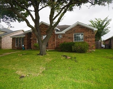 3109 Scott Drive - Photo Thumbnail 1