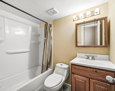 533 W Guadalupe Road - Photo Thumbnail 20