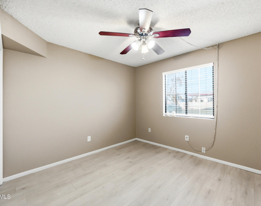 533 W Guadalupe Road - Photo Thumbnail 19