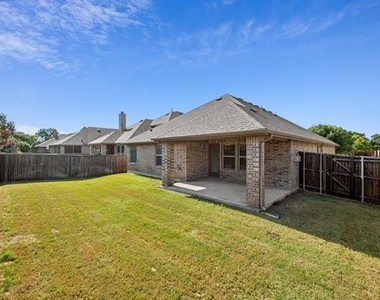 2317 Houston Drive - Photo Thumbnail 25