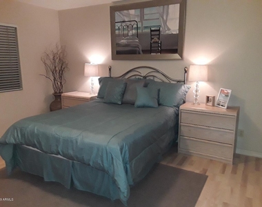 5104 N 32nd Street - Photo Thumbnail 17