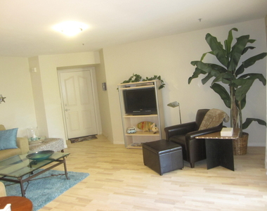 5104 N 32nd Street - Photo Thumbnail 5