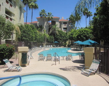 5104 N 32nd Street - Photo Thumbnail 31