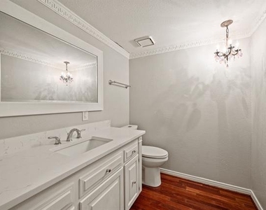 1200 Circle Lane - Photo Thumbnail 24