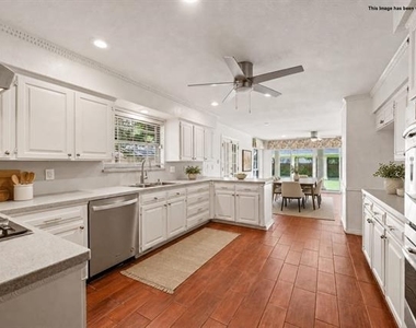 1200 Circle Lane - Photo Thumbnail 4