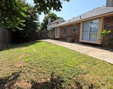 1117 Gordon Oaks Drive - Photo Thumbnail 17