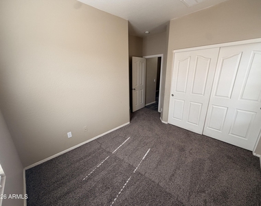2517 S 116th Avenue - Photo Thumbnail 12