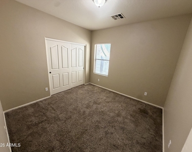 2517 S 116th Avenue - Photo Thumbnail 6