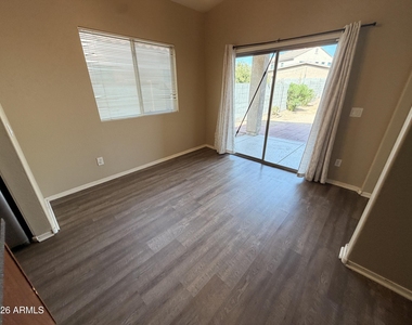 2517 S 116th Avenue - Photo Thumbnail 4