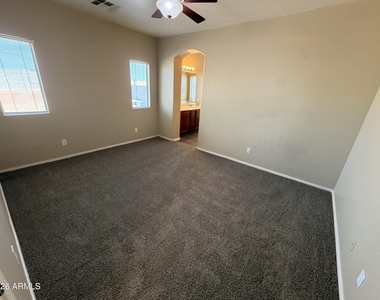 2517 S 116th Avenue - Photo Thumbnail 14