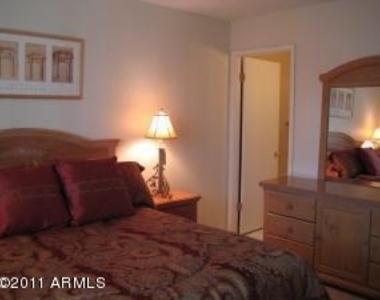 5878 N 83rd Street - Photo Thumbnail 22
