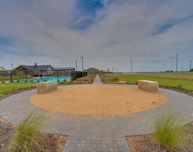 6026 Priory Drive - Photo Thumbnail 34