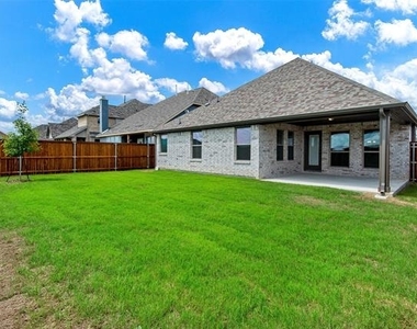 6026 Priory Drive - Photo Thumbnail 24