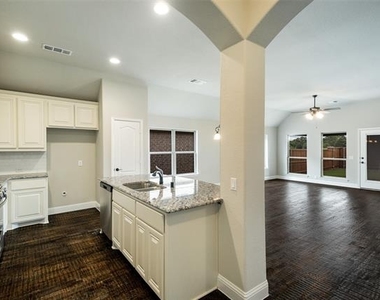 6026 Priory Drive - Photo Thumbnail 6