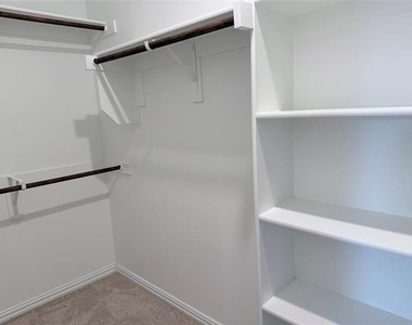 1200 Mahogany Lane - Photo Thumbnail 6