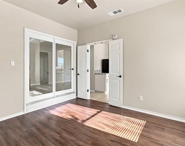 11059 Fandor Street - Photo Thumbnail 13