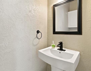 11059 Fandor Street - Photo Thumbnail 22