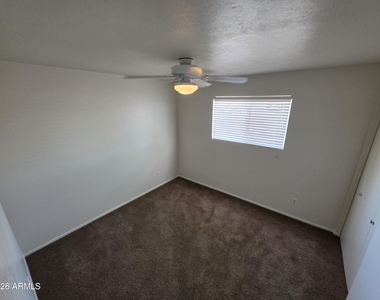 1309 W 14 Street - Photo Thumbnail 15