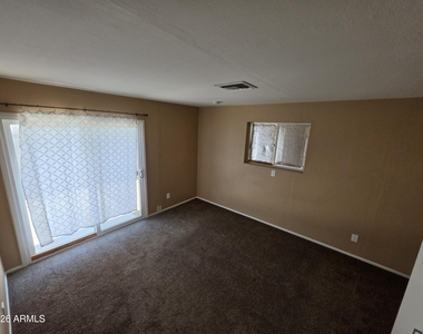 1309 W 14 Street - Photo Thumbnail 19
