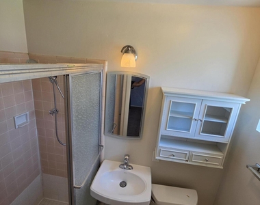 1309 W 14 Street - Photo Thumbnail 13