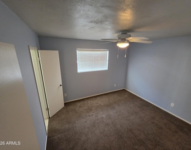 1309 W 14 Street - Photo Thumbnail 12