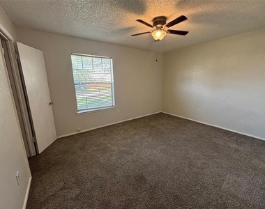 1008 Poplar Street - Photo Thumbnail 14