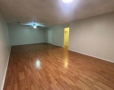 1008 Poplar Street - Photo Thumbnail 6