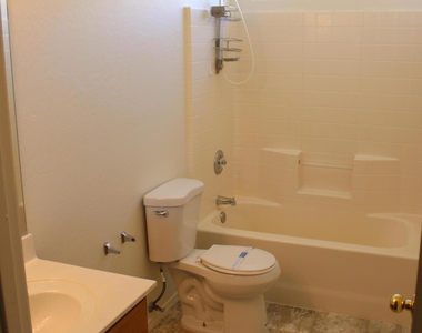 2568 W Tanner Ranch Road - Photo Thumbnail 15