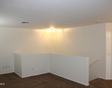 2568 W Tanner Ranch Road - Photo Thumbnail 19