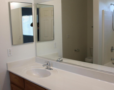 2568 W Tanner Ranch Road - Photo Thumbnail 27