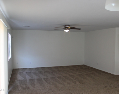 2568 W Tanner Ranch Road - Photo Thumbnail 10