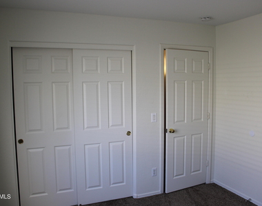 2568 W Tanner Ranch Road - Photo Thumbnail 22