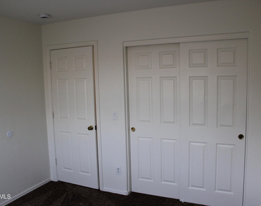 2568 W Tanner Ranch Road - Photo Thumbnail 24