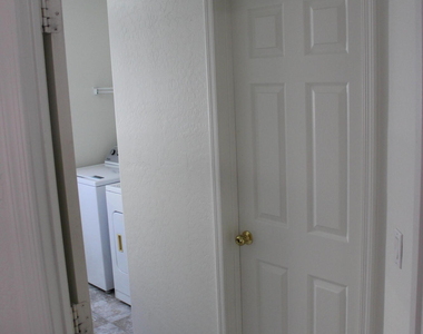 2568 W Tanner Ranch Road - Photo Thumbnail 11