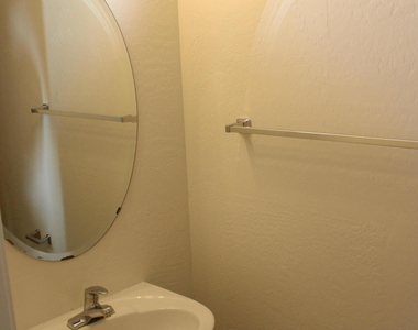 2568 W Tanner Ranch Road - Photo Thumbnail 12