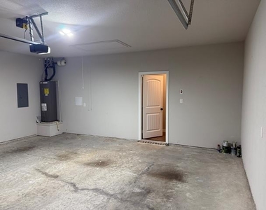 7608 Rothbury Drive - Photo Thumbnail 27