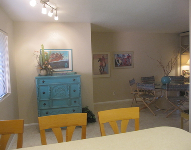 12212 N Paradise Village Parkway - Photo Thumbnail 7