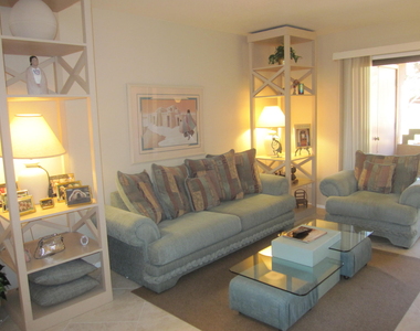 12212 N Paradise Village Parkway - Photo Thumbnail 5