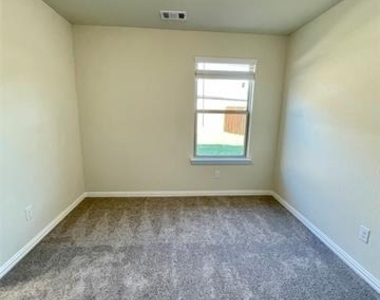 4042 Sparrow Trail - Photo Thumbnail 9