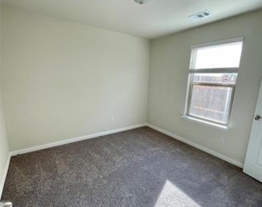 4042 Sparrow Trail - Photo Thumbnail 10